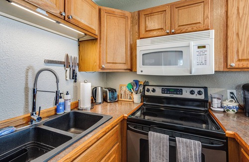 Mendenhall Valley Apartment | Juneau Apartment - Minutes to Mendenhall Glacier