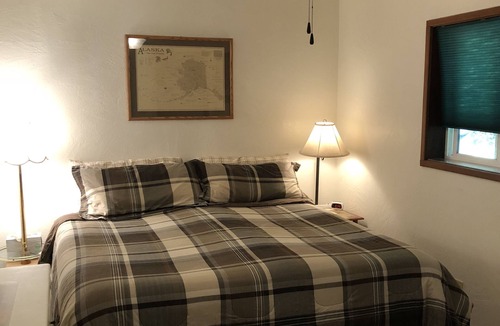 Ketchikan Apartment | Ketchikan Northern Retreat - 3 Bedroom Apartment on Large Private Lot