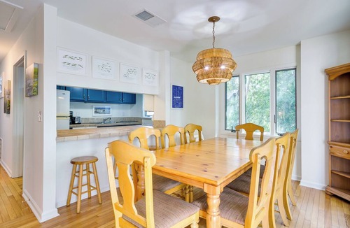 West Beach Village Apartment | Kiawah Island Vacation Rental: Walk to Beach!