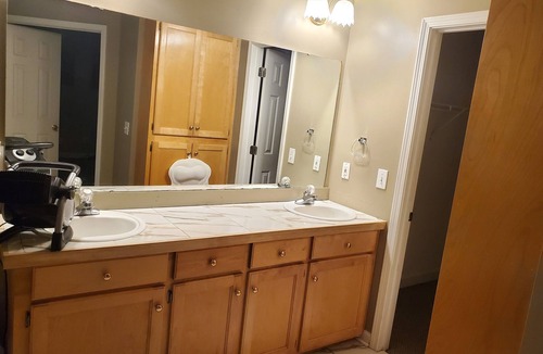 State Park House | KingQueen Suite 113