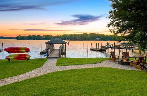 Terrell House | Kiser Island w/Optional Boat Rental & Game Room