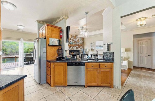 Eureka Springs House | Lake Front, Lake Access, Fire Pit, Pet Friendly