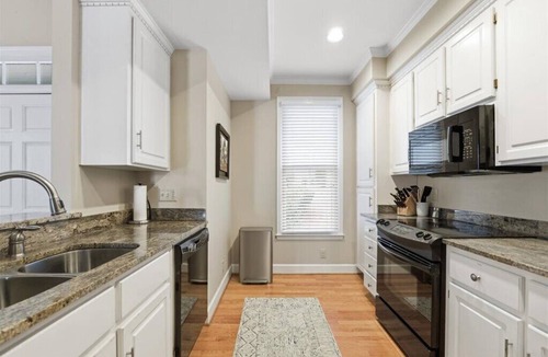 Greensboro Condo | Lake Oconee - Waterfront 3 BR, 3 BA condo inside Reynolds, Greensboro, GA.