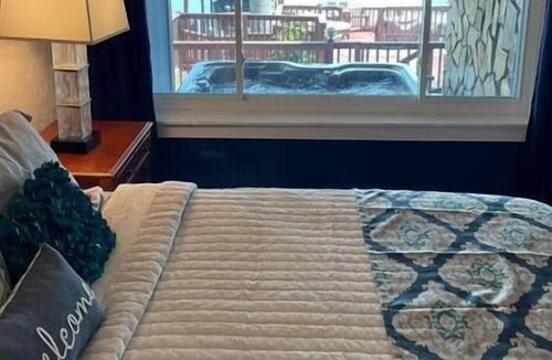Waterloo House | Lakefront Home with HOTTUB! KAYAKS,SUP's,TUBES! King beds, PingPong, CornHole!