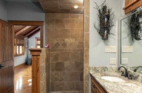 Landrum Ski Chalet | Lakefront Meditation