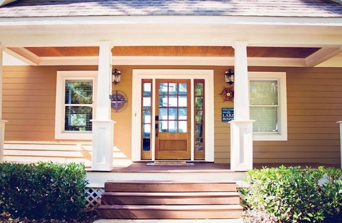 Eatonton House | Lakefront Retreat w/Big Water Views, Private Dock, & Fire Pit!