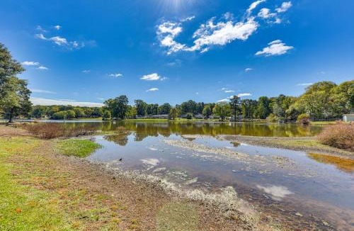 Lancaster House | Lakeside Bungalow at Cedar Pines Lake