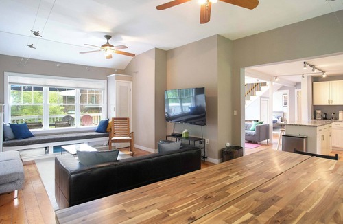 Lenox Dale House | Lakeside Estate: 2 Homes For Family Gatherings