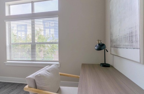 Nassau Bay Apartment | Landing | Amazing 2BD, Gym, Clubhouse
