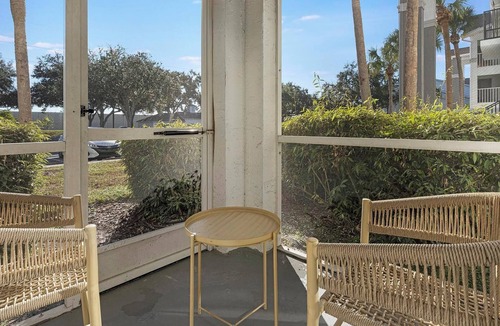Fruitville Apartment | Landing | Beautiful 2BD, Gym, Clubhouse