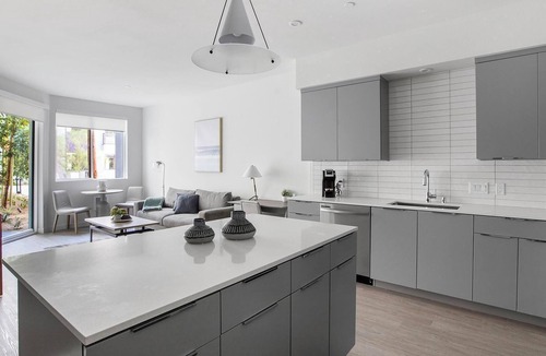 Rhodes Ranch Apartment | Landing | Beautiful 1BD, Gym, Courtyard