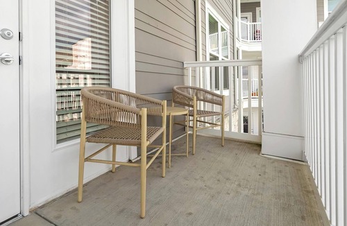 Fort Mill Apartment | Landing | Chic 1BD, Pool, Gym