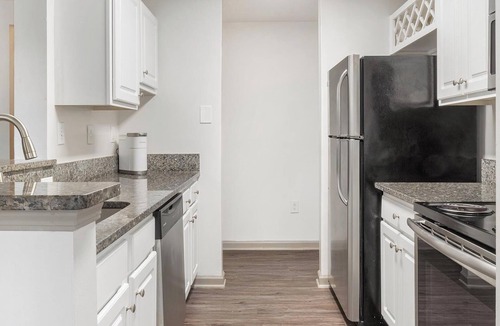 Piedmont Heights Apartment | Landing | Chic 1BD, Pool, Gym