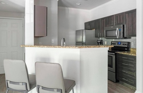 Falconhead Apartment | Landing | Chic 2BD in Bee Cave