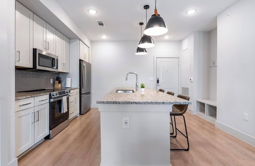 San Marcos Apartment | Landing | Chic 2BD, Yoga Studio, Pool