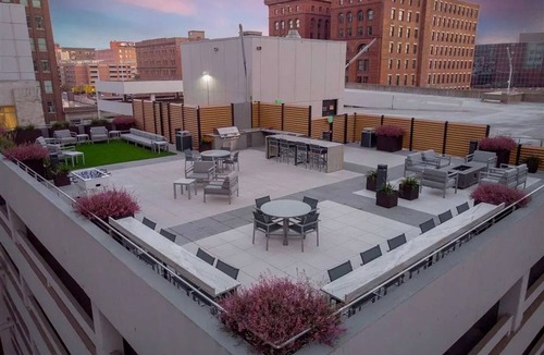 Downtown Kansas City Apartment | Landing | Incredible 2BD, Game Room, Gym