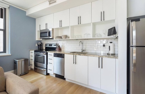 Financial District Apartment | Landing | Modern Studio, Gym, Yoga Studio