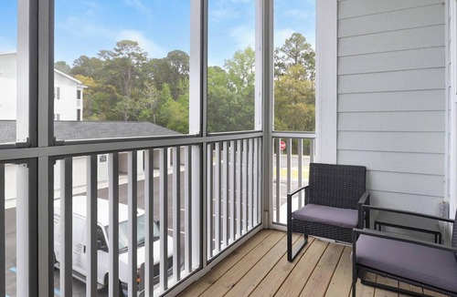 Beaufort Apartment | Landing | Stylish 1BD, Gym