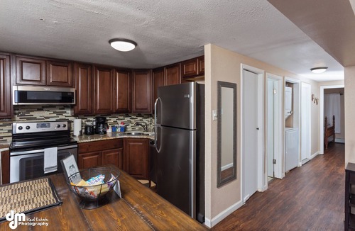 Spenard Apartment | Last frontier Rental Family #1