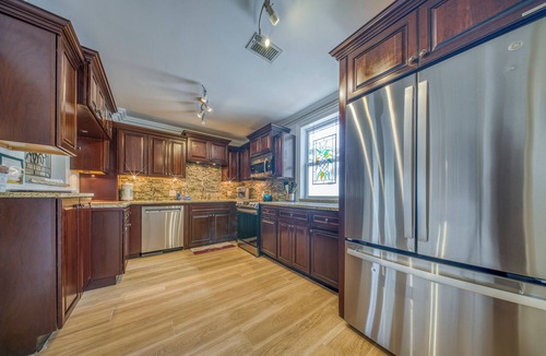 Sarasota House | Lido Key Oasis -Heated Pool/Walk to Beach & St. Armands - Separate In-Law Suite