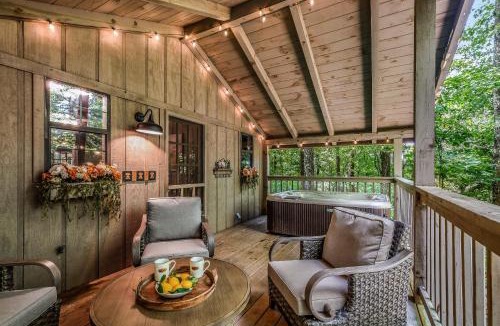 Townsend House | Light'n Bug Bungalow