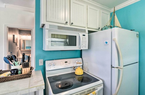 Terramar Beach House | Lively Galveston Home w/Deck & Beach Views!