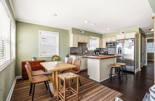 Cherry Grove Beach House | Living Beach 4, Pet Friendly, Oceanfront House in Cherry Grove with Hot Tub