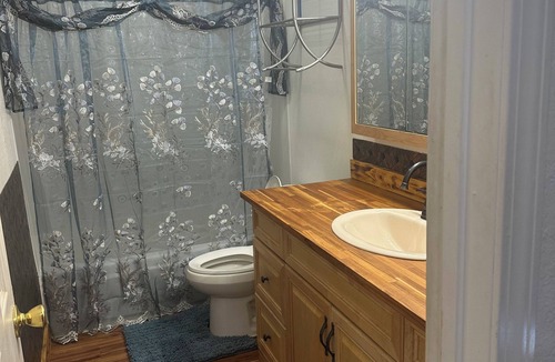 Sand Lake House | Lovely 2-bedroom duplex in Anchorage perfect for your getaway.