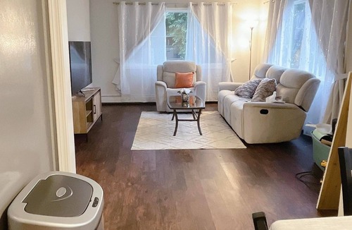 Northeast Anchorage Apartment | Lovely 3 Bedroom Apartment Near JBER