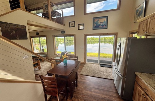 Big Lake Cabin | Lovely brand new 1-bedroom lakeside cabin in Big Lake perfect for a cozy getaway