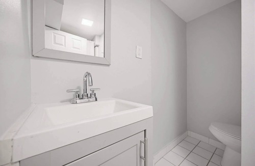 Bay Village Apartment | Lower Level Studio, Stay Tonight!