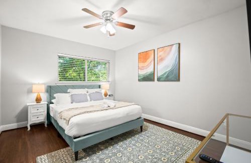 Hyde Park Apartment | Lux 1BR Apt in North Loop Near UT Free Parking