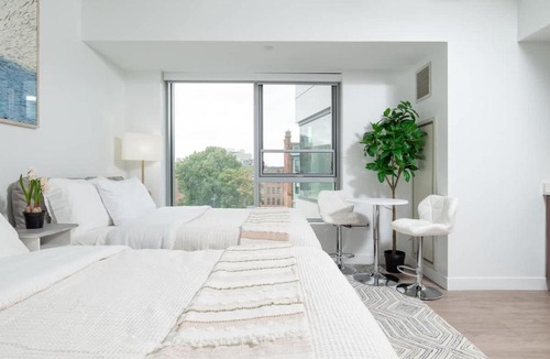 Central Square Apartment | Lux Studio 2xQueen beds Gym near MIT Harvard