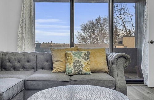 Shrewsbury Condo | Luxurious 2 bedroom close to UMass