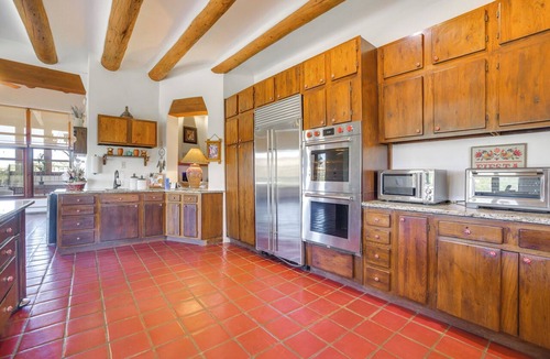 Canoncito Apartment | Luxurious Retreat w/Stunning Views in Santa Fe