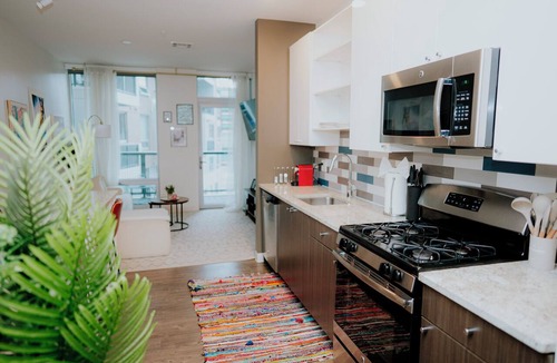 East Cambridge Apartment | “Luxury 2BR Cambridge | Pool + Parking”