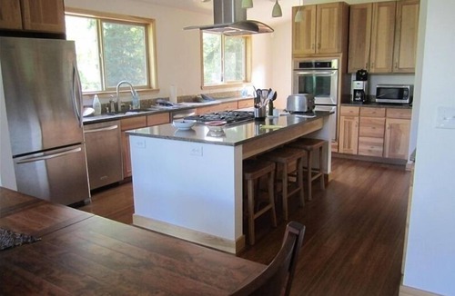 Kenai Peninsula House | Luxury Bunkhouse on the Kenai River in Cooper Landing - 16806 Sterling Hwy