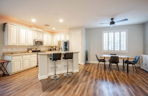 Spring Valley Villa | LV1 | Luxury Pool & Spa Oasis Villa - Vegas Best!