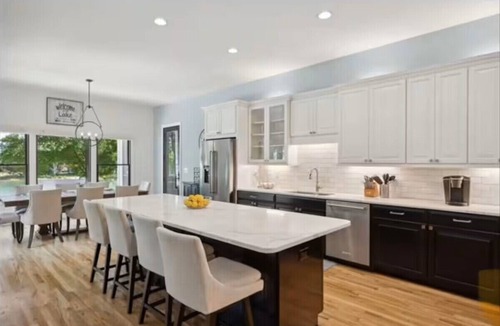 Mount Mourne House | Malibu Blue Luxury Vacation Lake Home, Private Dock & Beach, 5BR Family Getaway