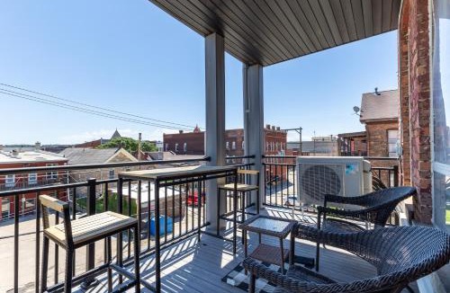 Dubuque Apartment | Masterpiece on Main 2