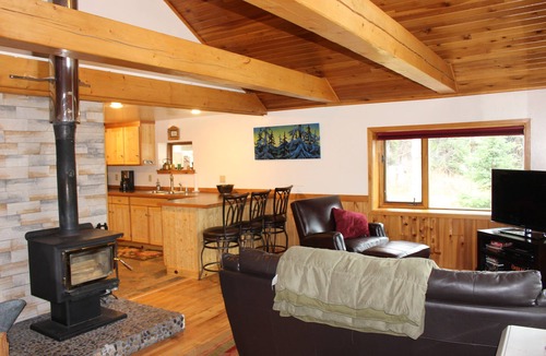 McKinley Park House | McKinley Creekside Cabins & Cafe'-The Carlo House