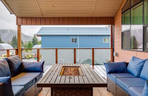 Juneau Apartment | Mendenhall Valley Escape w/Furnished Deck!