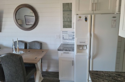 Folly Field Villa | Million＄View-King Bed-Bunk Beds with Built-in TVs-3 Bikes-Wifi-Renovated
