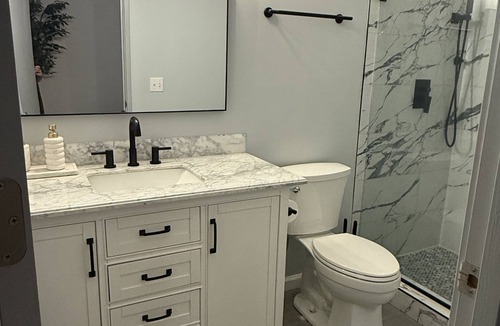 Dilworth House | Modern 2-bedroom townhome in South End , Charlotte