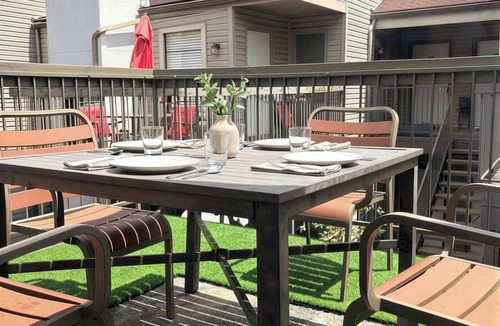 Westchase Condo | Modern 2-bedroom unit with AC/Patio Near Galleria