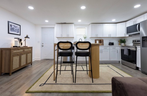 Valley Park House | Modern 3BR Retreat/STL County W/Easy Highway Access