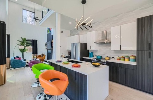 Pittsburgh House | Modern Atlanta retreat, newly built 3-story home offers a premium experience