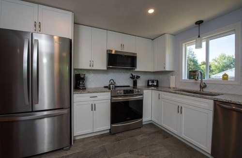 White Horse Beach House | Modern Beach House - Just renovated 3 Bedroom Family Home