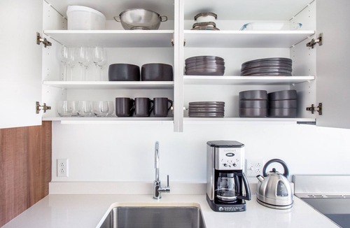 Central Square Apartment | Modern Central Square 1BR w/W/D, Doorman, near T, by Blueground
