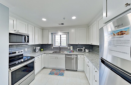 Palmetto Dunes Condo | Modern Condo at Hilton Head Resort | Pools, Hot Tub, Tennis | Walk to Beach